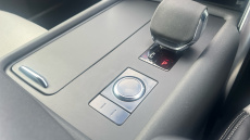 Land Rover Discovery 3.0 D300 R-Dynamic HSE 5dr Auto Diesel Station Wagon